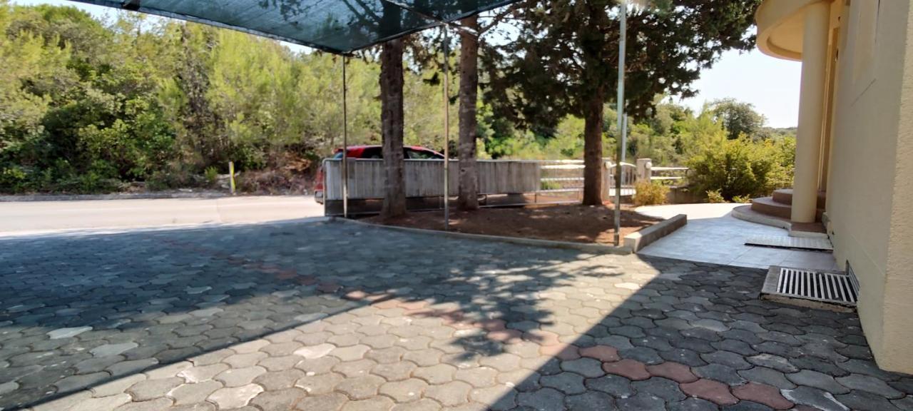 Apartmani Matela Petrčane Zewnętrze zdjęcie