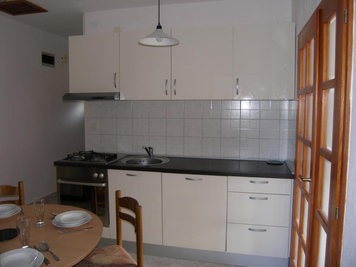 Apartmani Matela Petrčane Zewnętrze zdjęcie