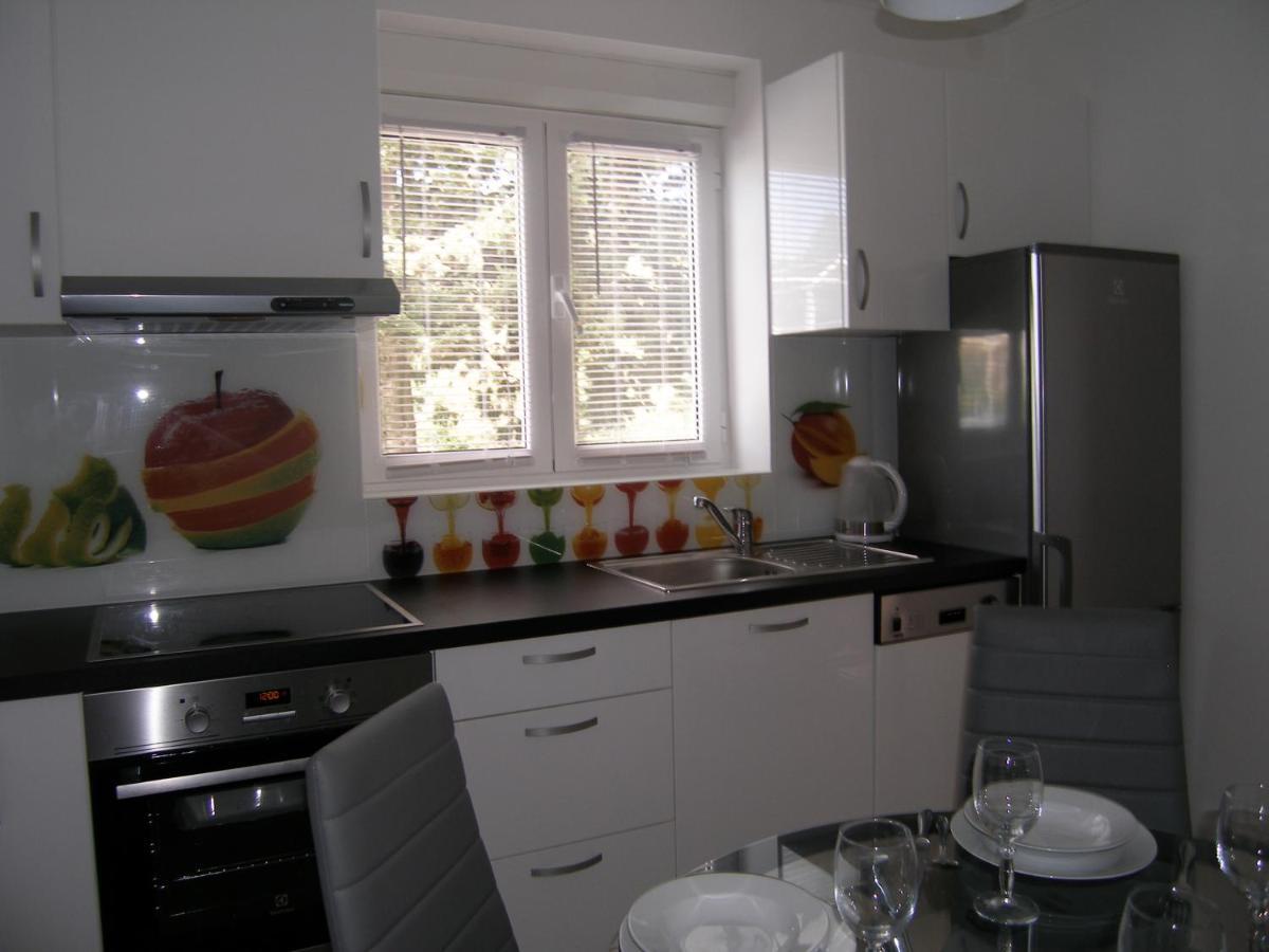 Apartmani Matela Petrčane Zewnętrze zdjęcie
