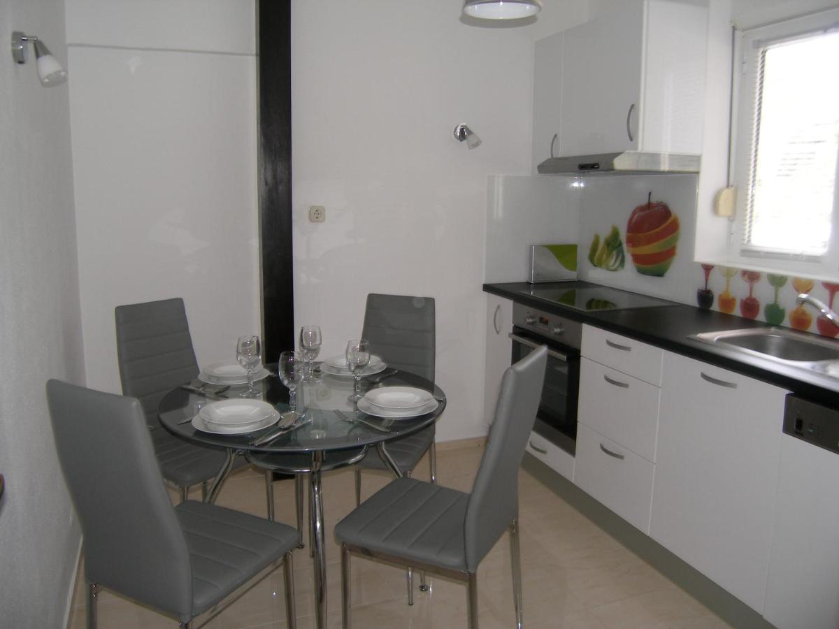Apartmani Matela Petrčane Zewnętrze zdjęcie